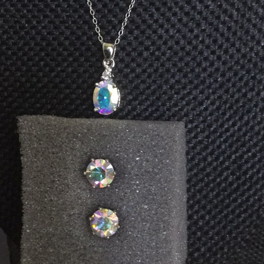 18”.925 SSNecklace Swarovski Oval Crystal&Earrings